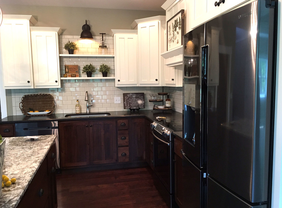 Example of a transitional kitchen design in Minneapolis
