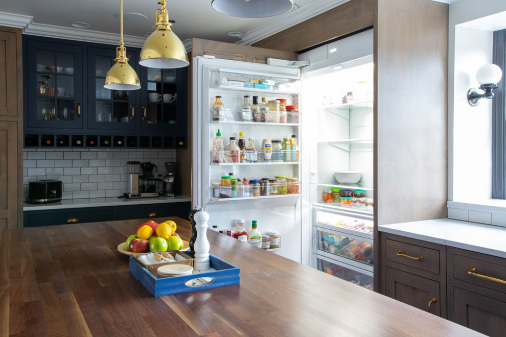 Transitional kitchen photo in New York