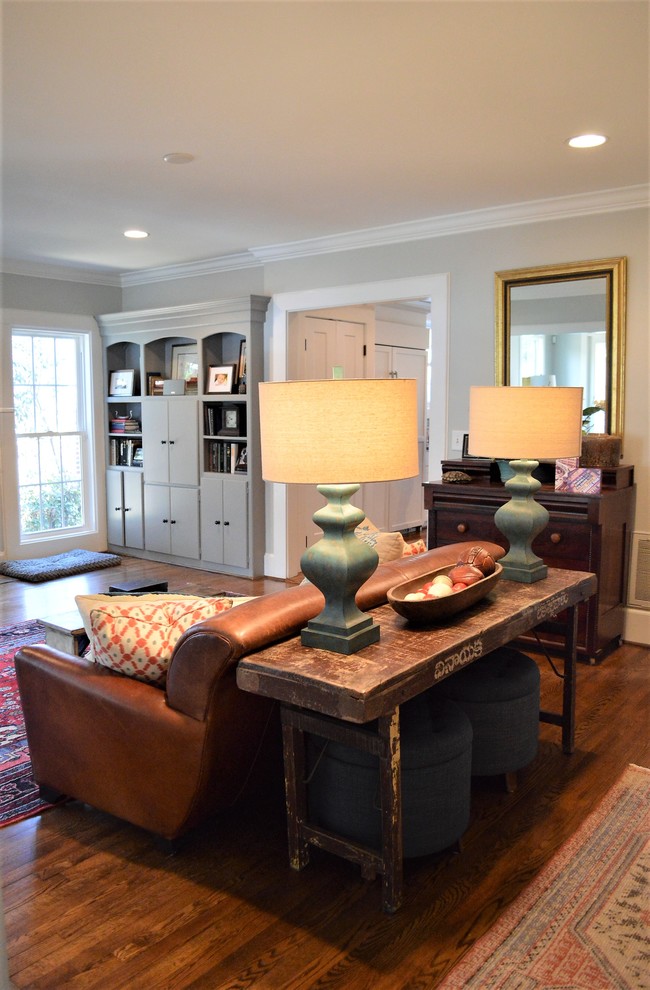 Home design - transitional home design idea