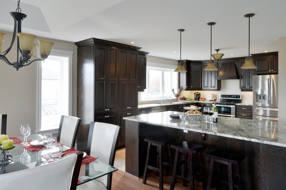 Inspiration for a timeless kitchen remodel in Ottawa