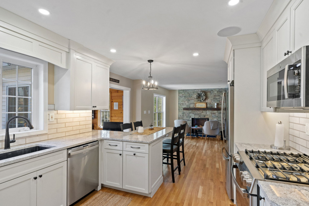 Transitional kitchen photo in Boston