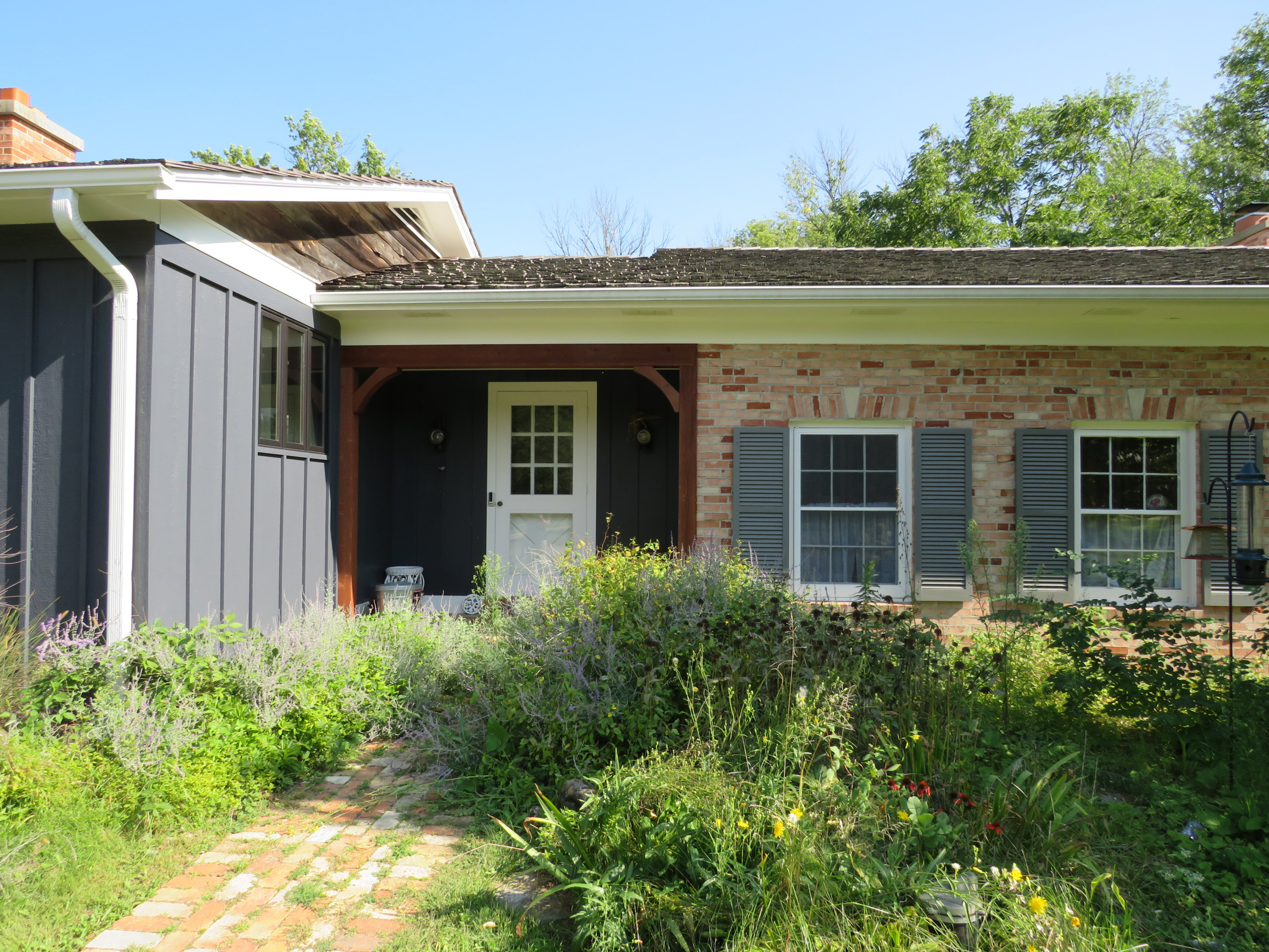 Transitional Landscape Makeover - Cedarburg, WI