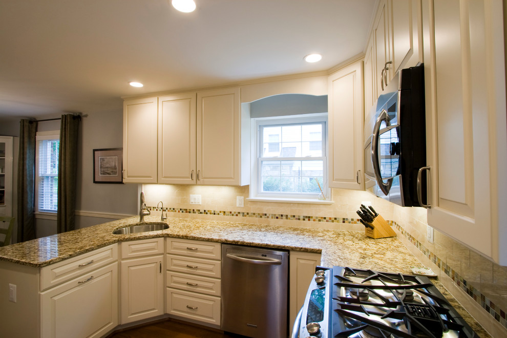 Inspiration for a transitional kitchen remodel in DC Metro