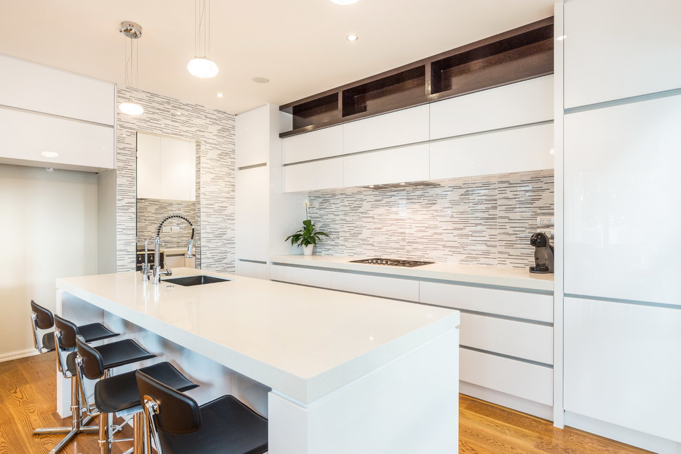 Inspiration for a contemporary kitchen in Auckland.