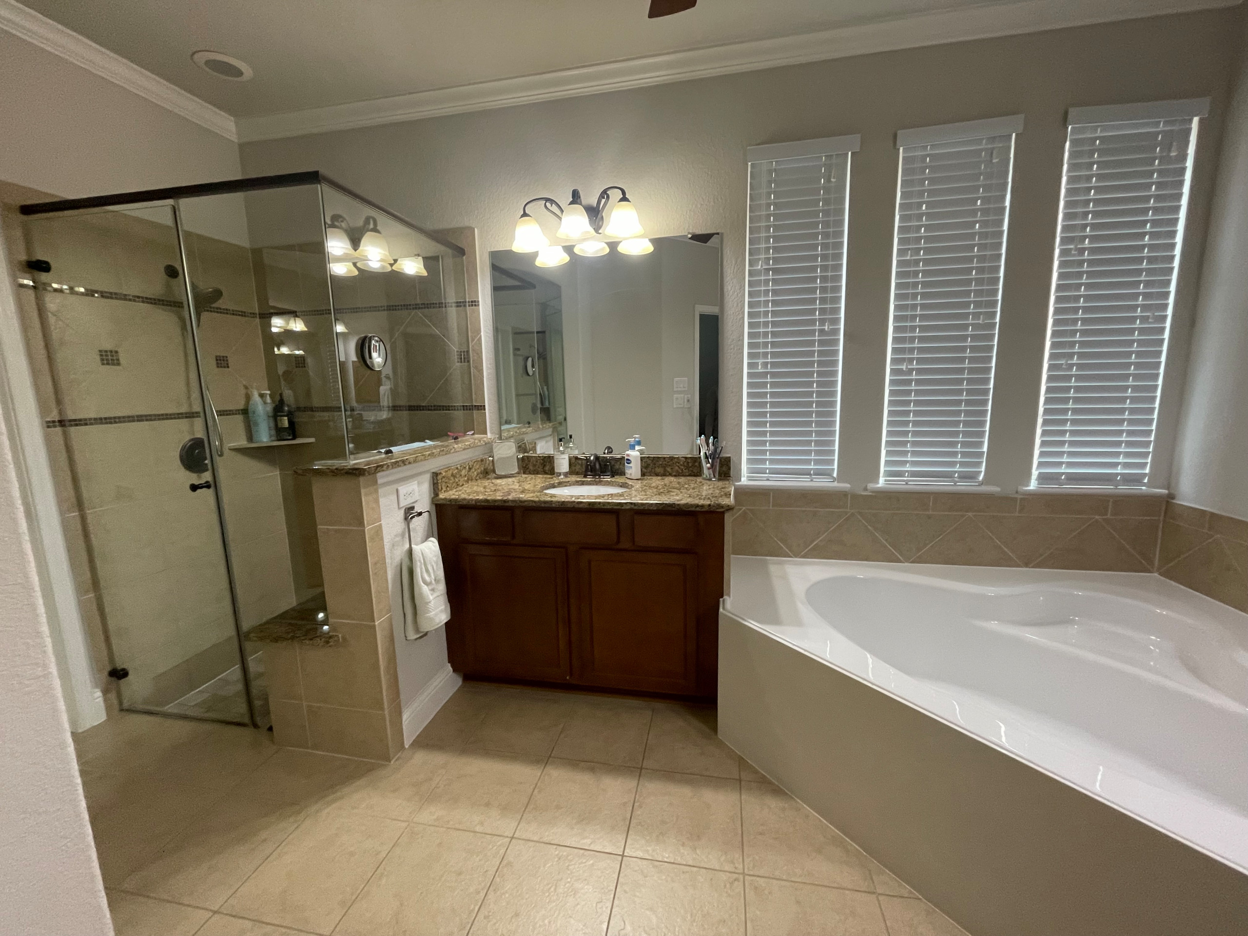 Crescent Spur - Bathroom Remodel