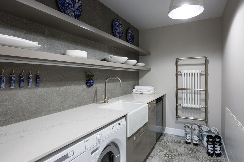 Inspiration for a modern laundry room in Sydney.