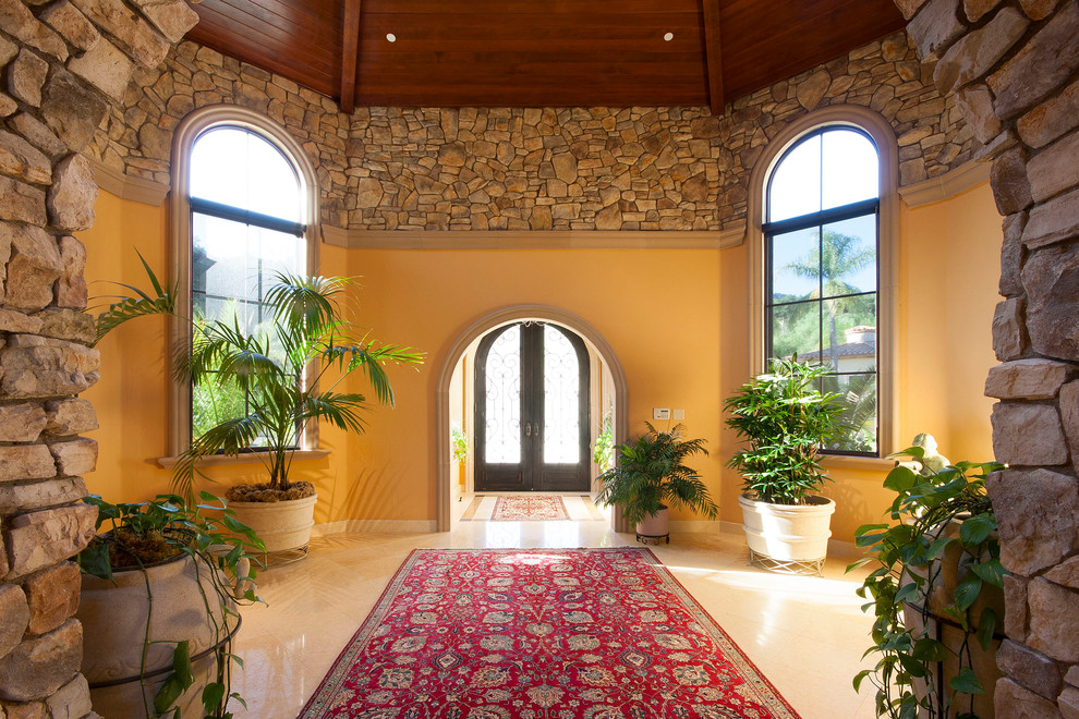 This is an example of a mediterranean entryway in Los Angeles.