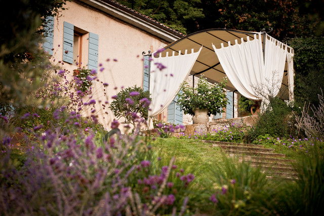Giardino in collina landhausstil-garten