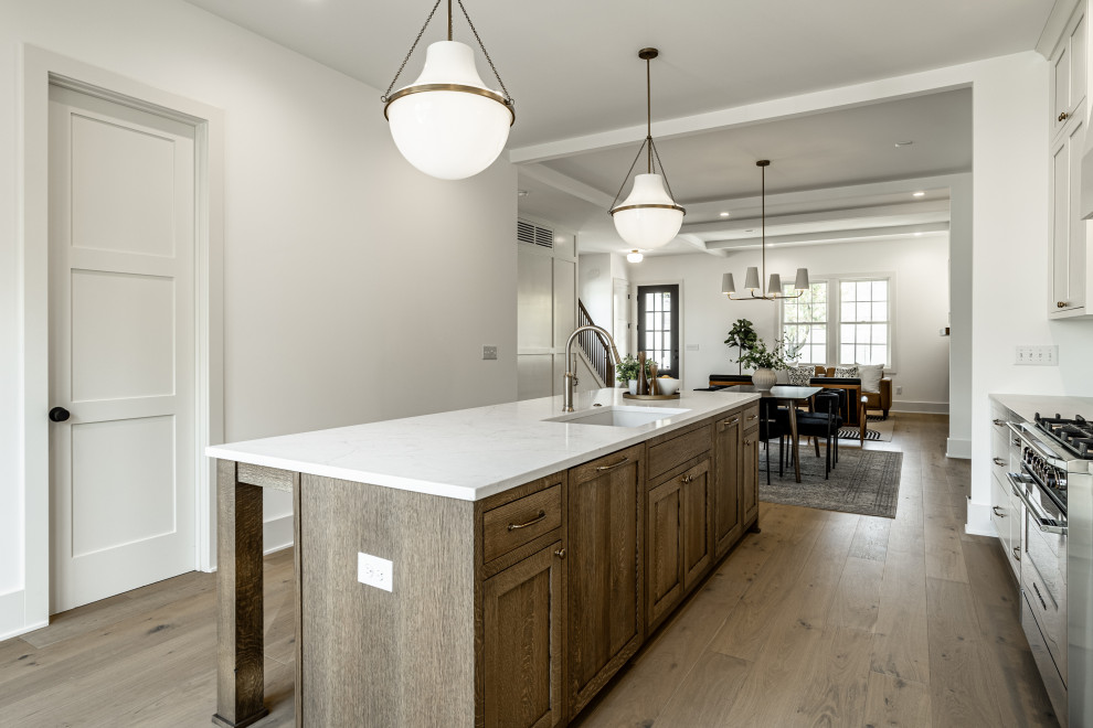 Example of a transitional kitchen design in Indianapolis