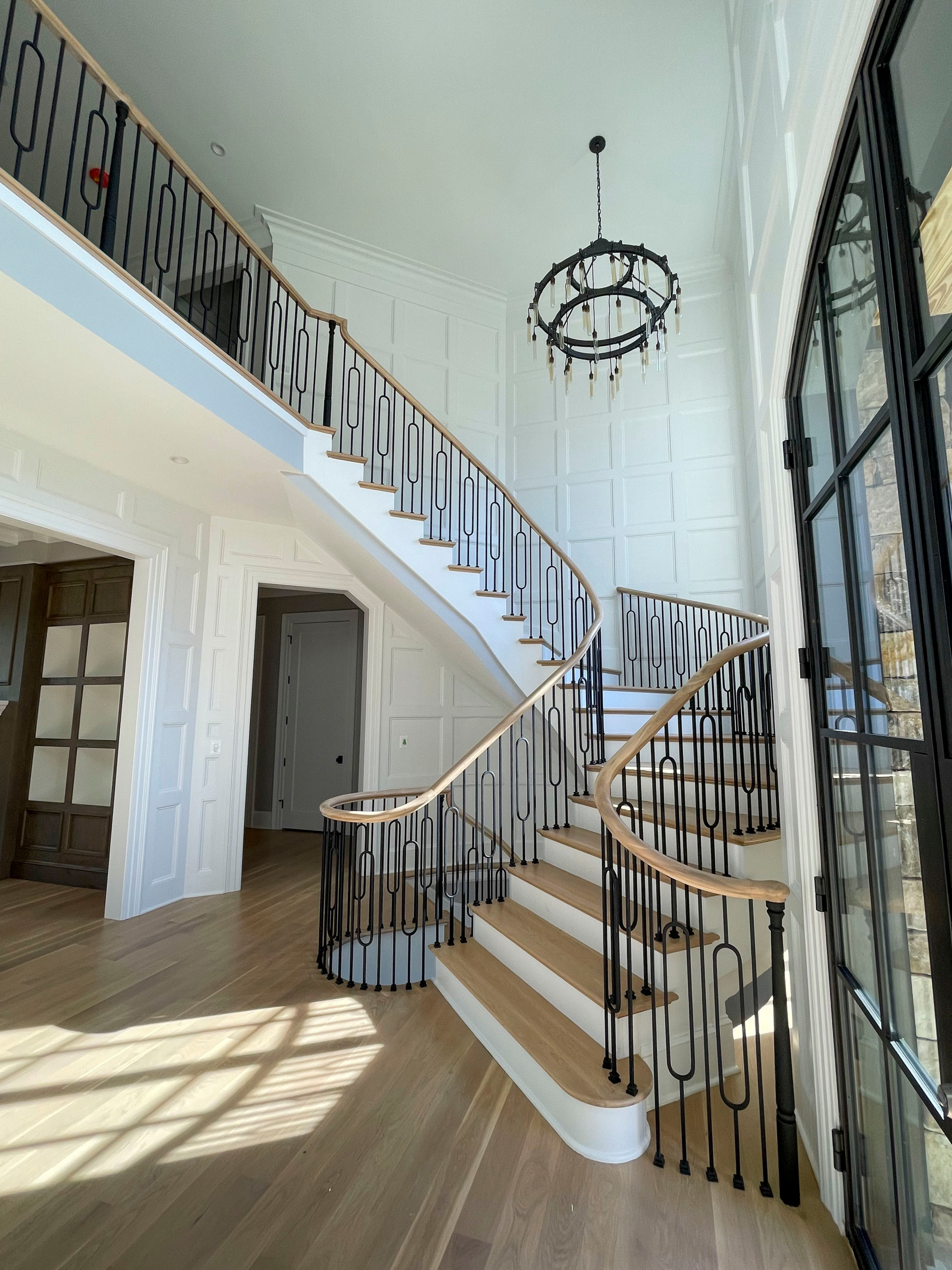 95_Remarkable and elegant floating elliptical staircase, McLean, VA 22101