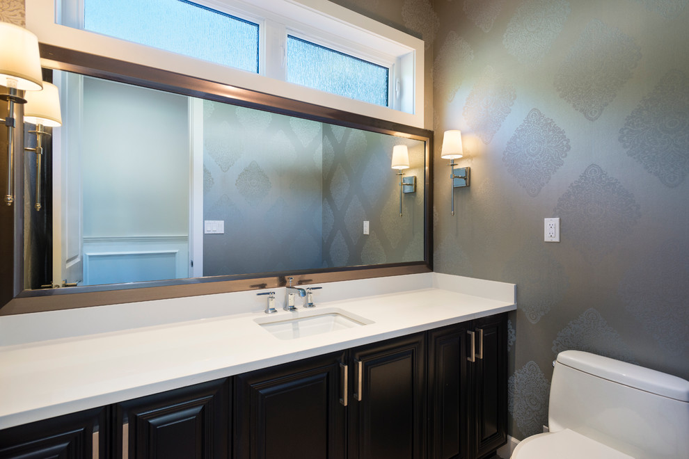 Elegant home design photo in Vancouver