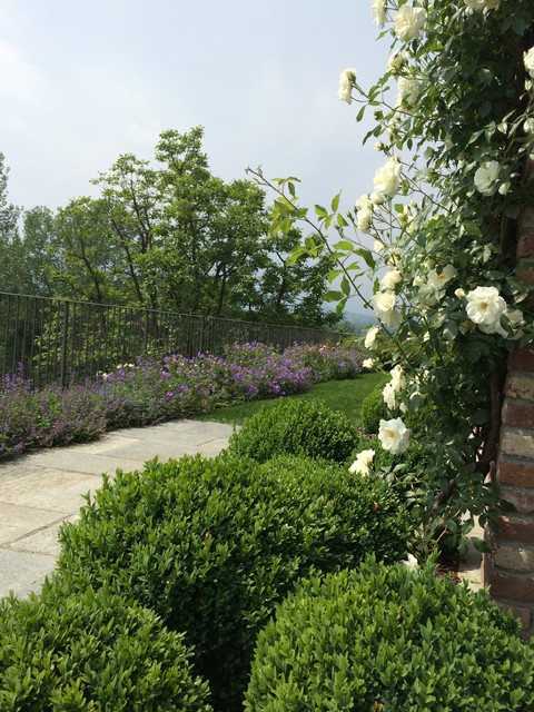 TERRAZZE TRA LE VIGNE landhausstil-garten