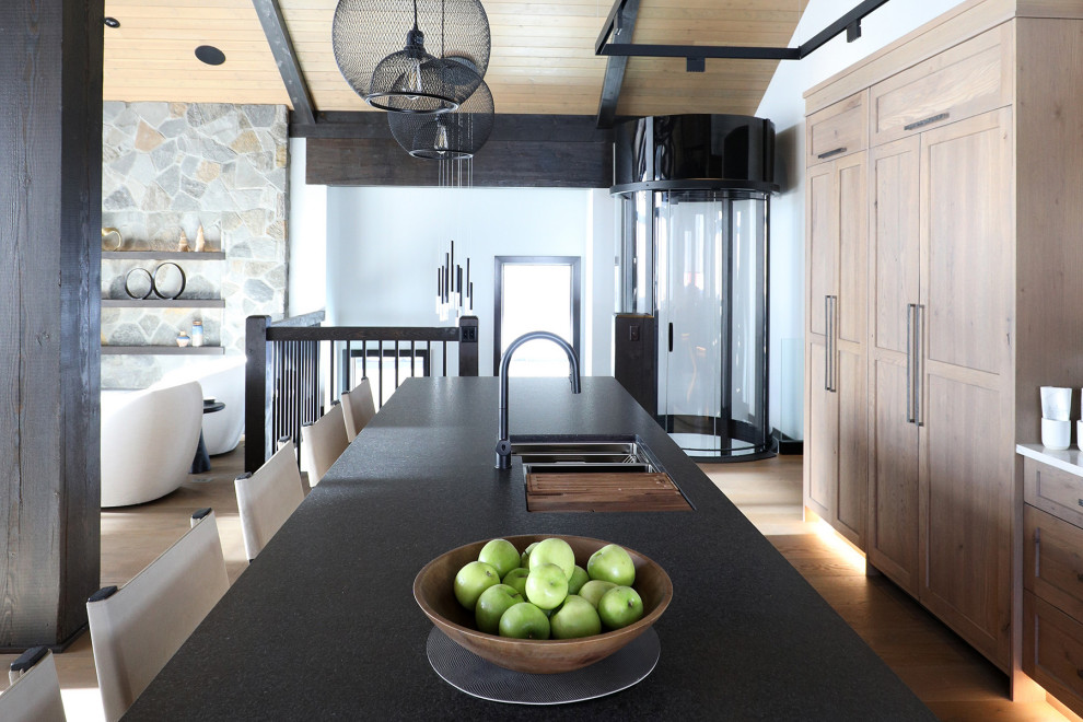 Kitchen - rustic kitchen idea in Vancouver