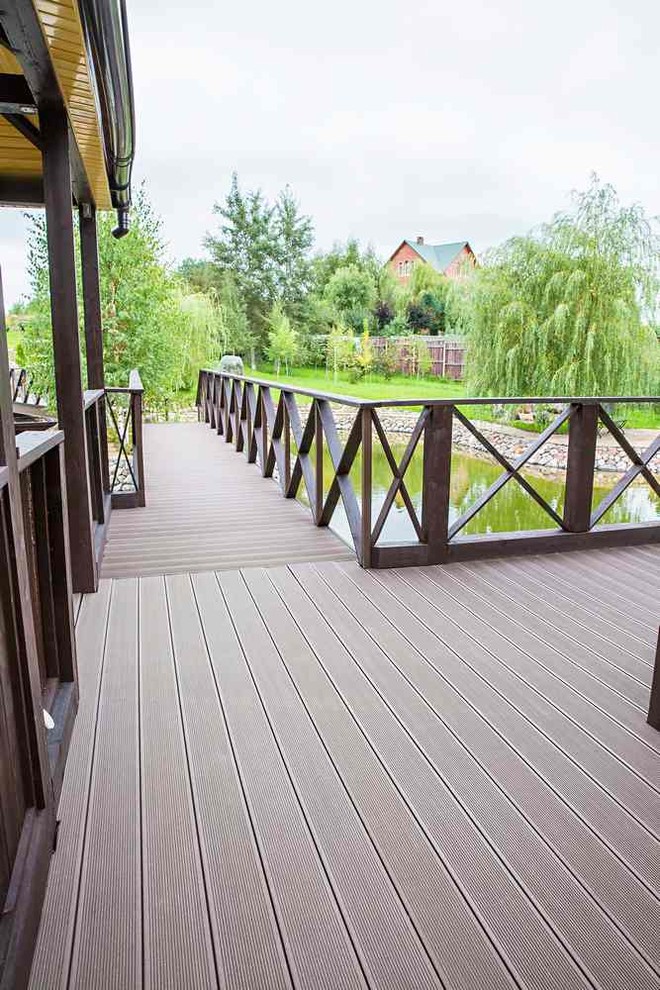 Садовые дорожки и беседка