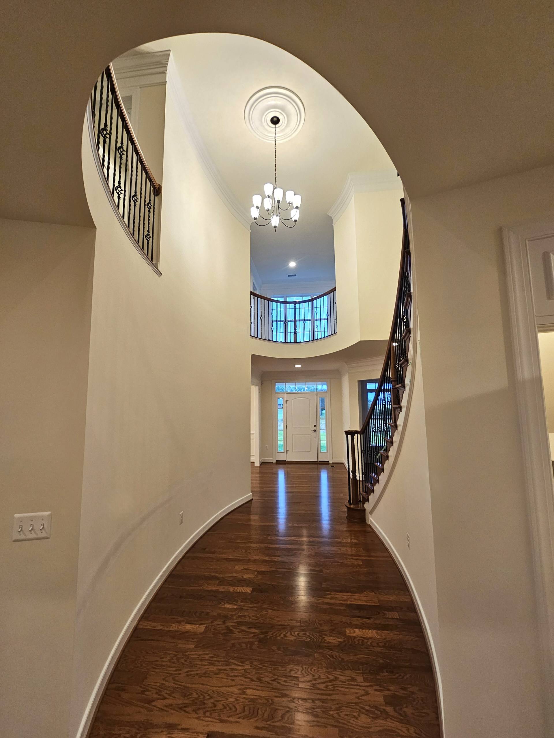 128_Grand Entryway Elliptical Staircase, Nokesville, VA 20181