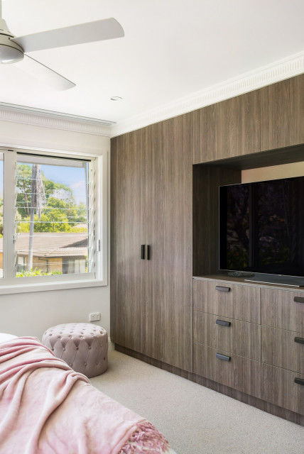 Wardrobe Details traditional-bedroom
