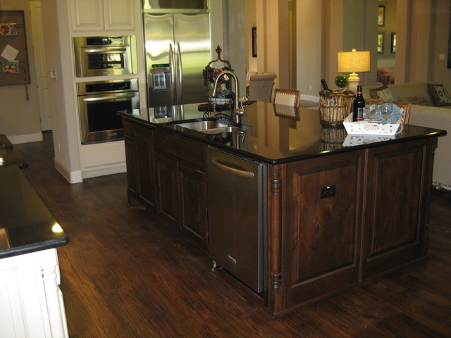 Stained Knotty Alder Island Burrows Cabinets Traditional