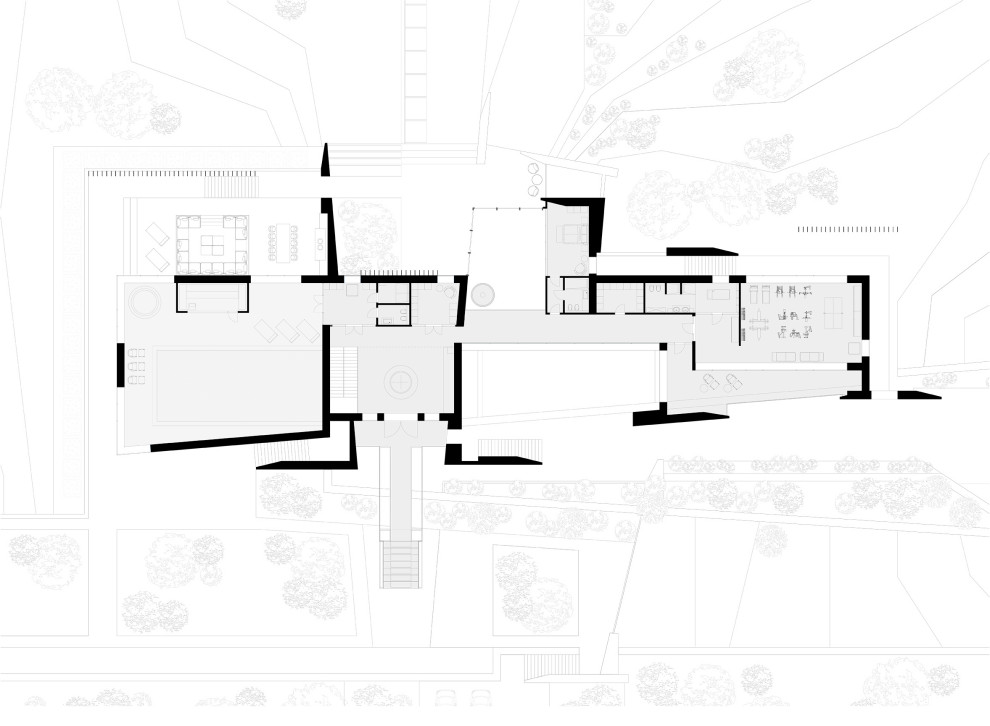 Дом парящий над  рельефом 2700 м2