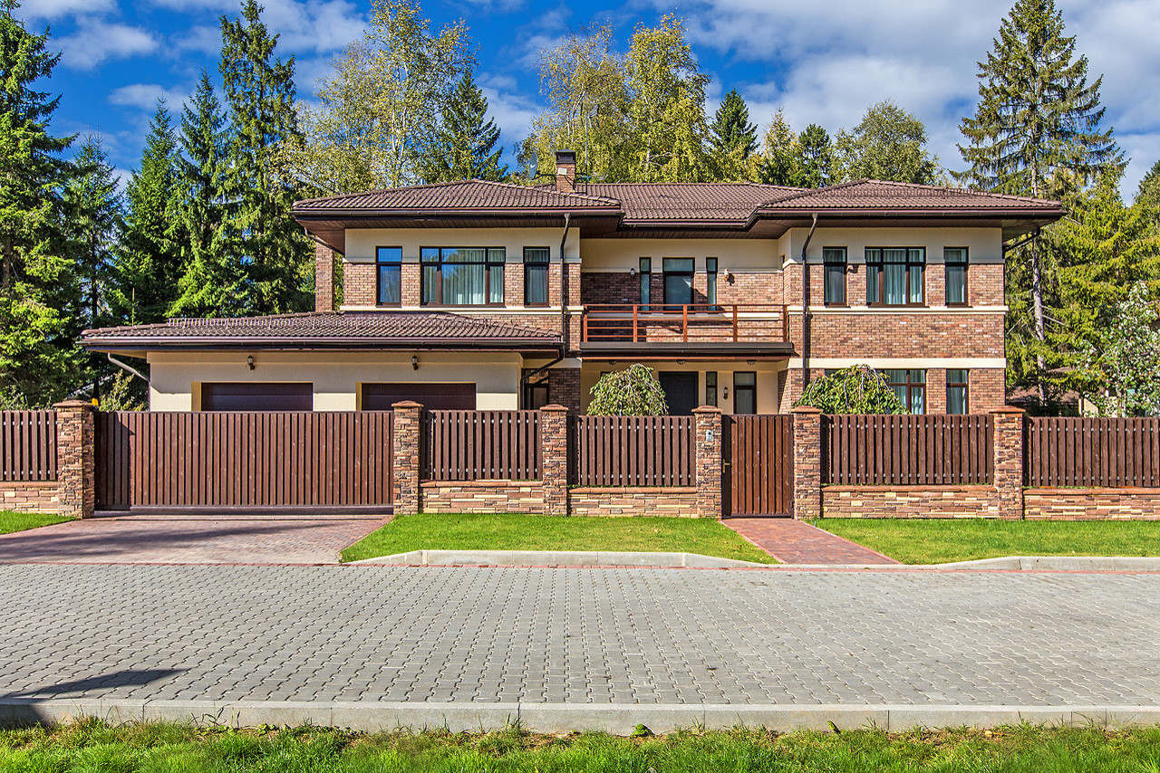 Индивидуальный жилой дом в КП "Королевский лес". Реализация