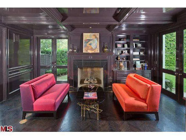 Aubrey Road - Mulholland Estates