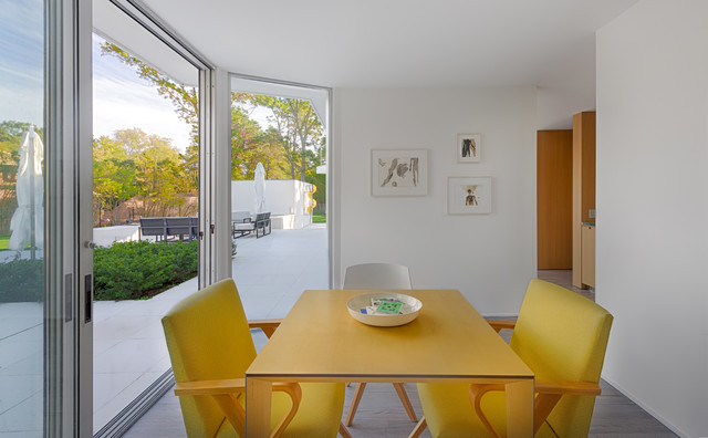 Hamptons contemporaneo-comedor