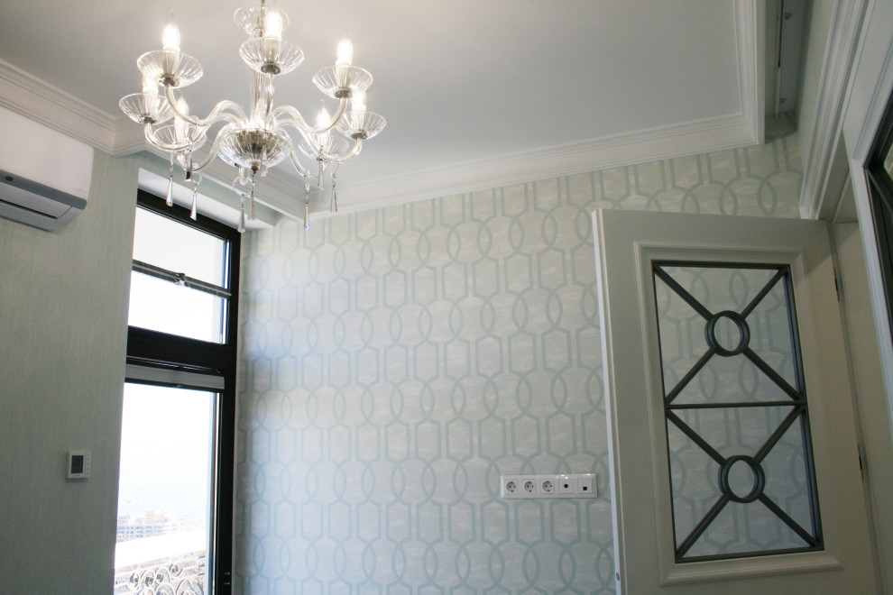 Белая неоклассика с оттенком морской волны