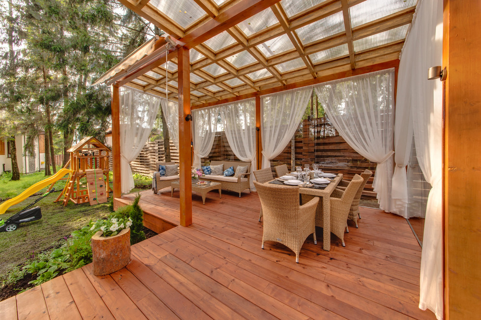 Беседка для Татьяны Лютаевой и Агнии Дисковските