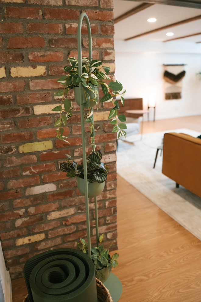 Reed College Area Basement Apartment