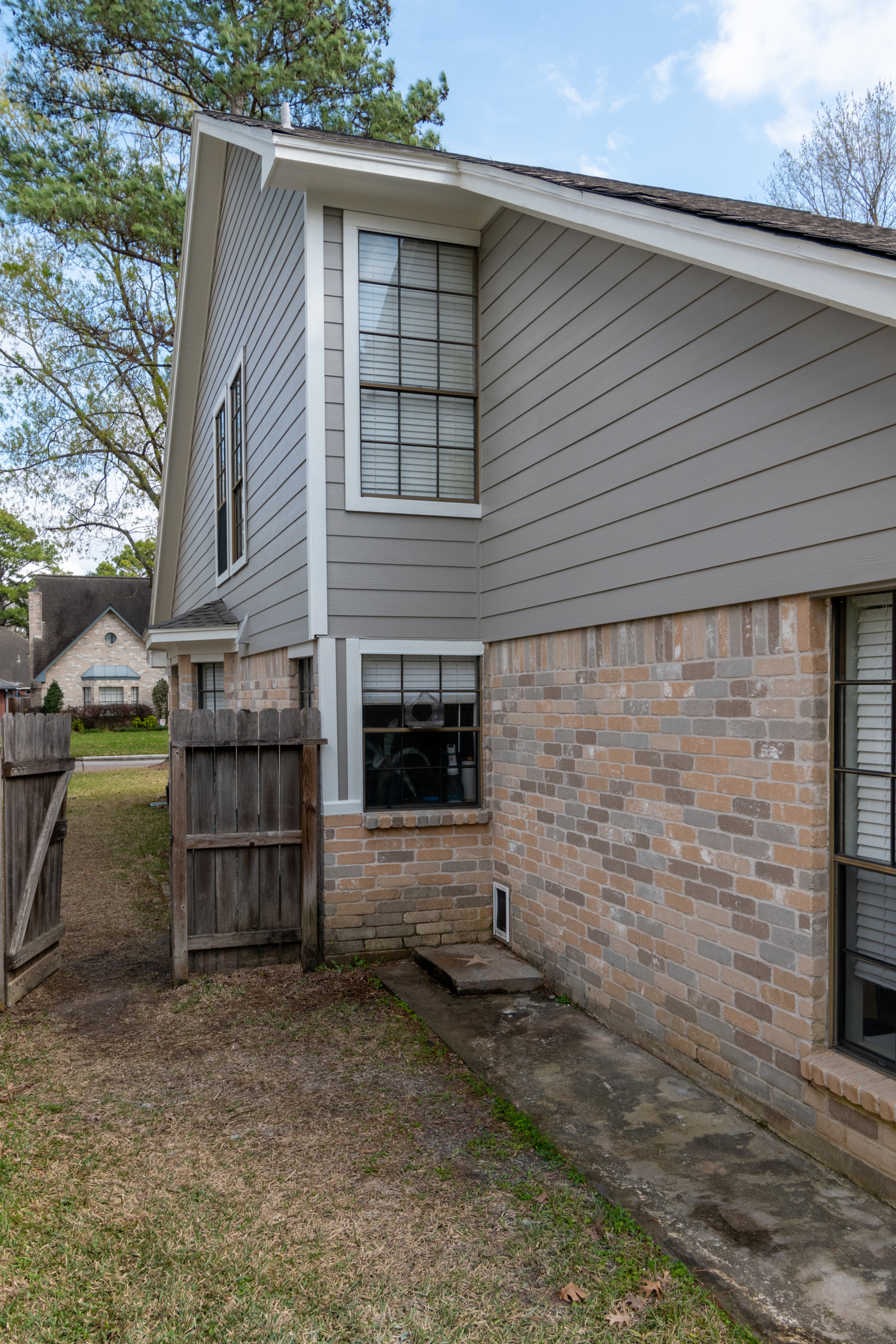 Full Hardie Plank Re-side with Sherwin Williams Emerald Paint