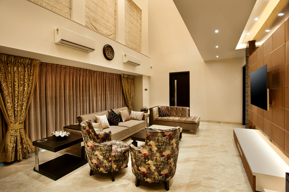 This is an example of a contemporary living room in Pune.