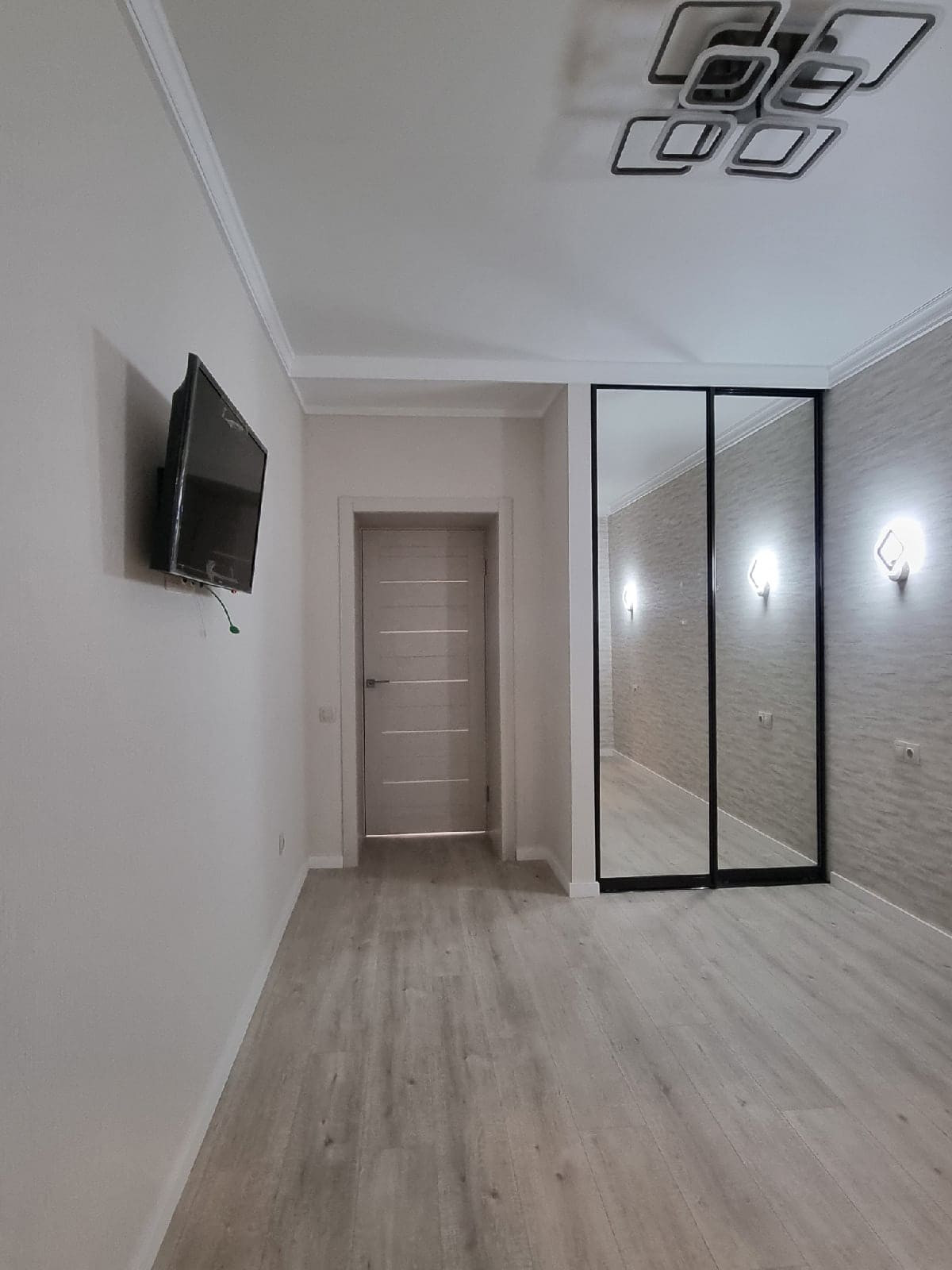 Ул. Красный маяк 111