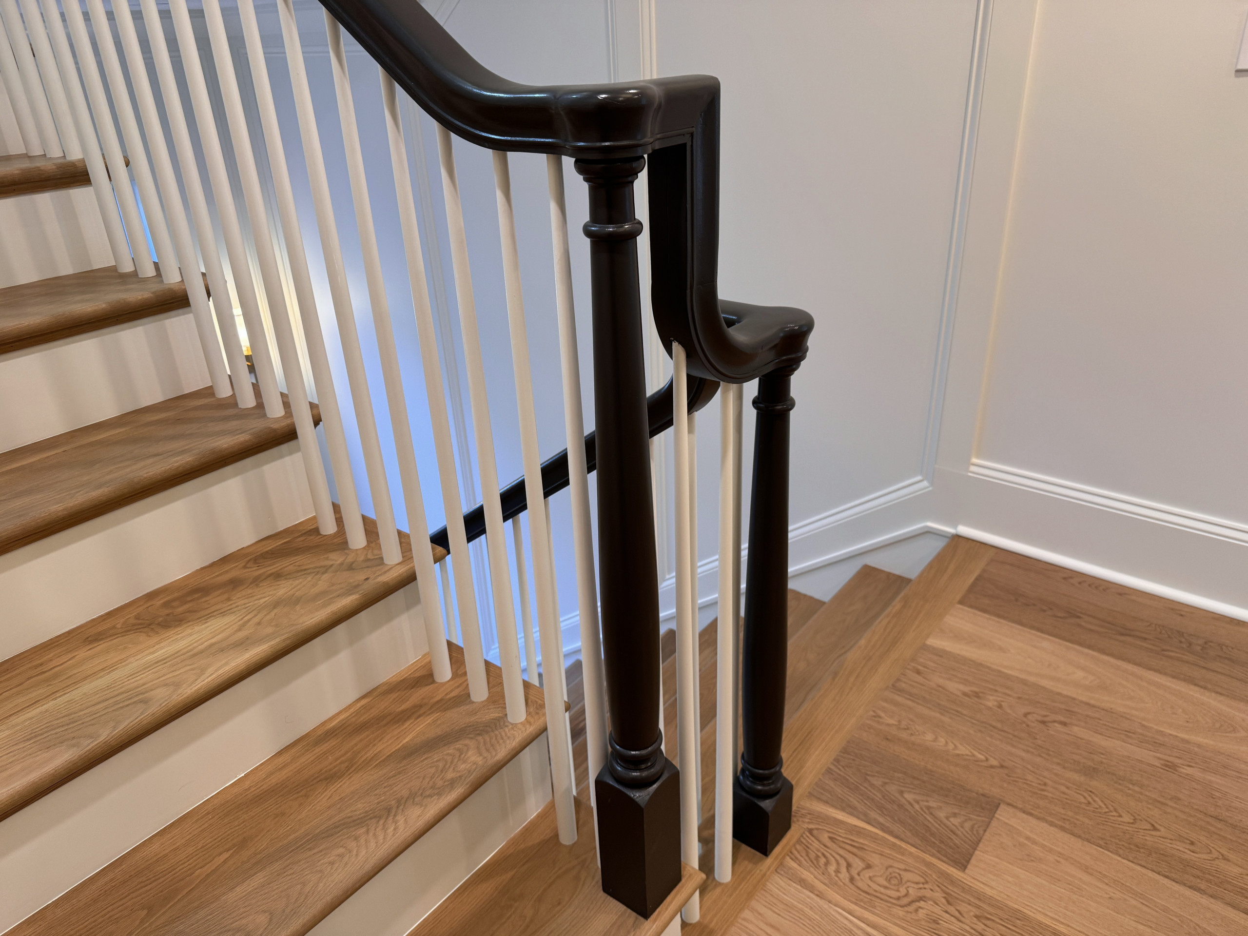Project #160 | Traditional Box Stair with Gooseneck Handrail