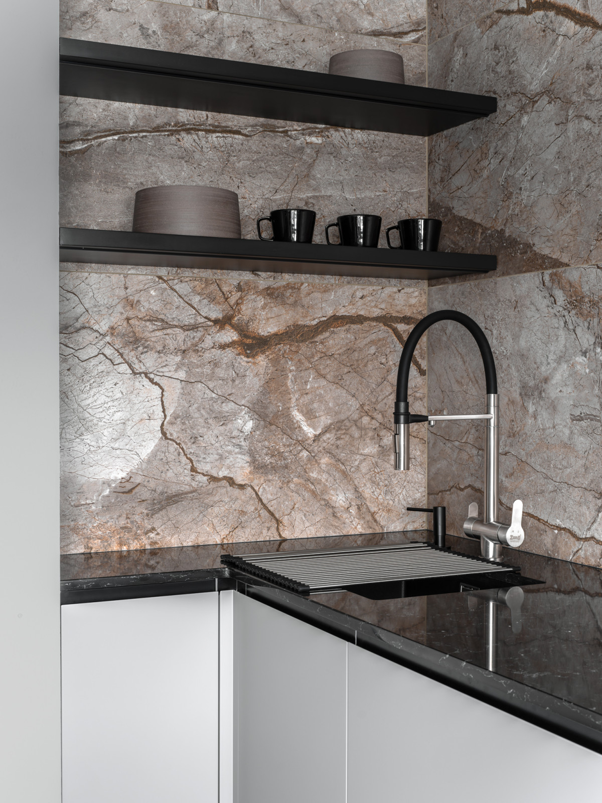 Интерьер типовой трехкомнатной квартиры в доме серии П-3