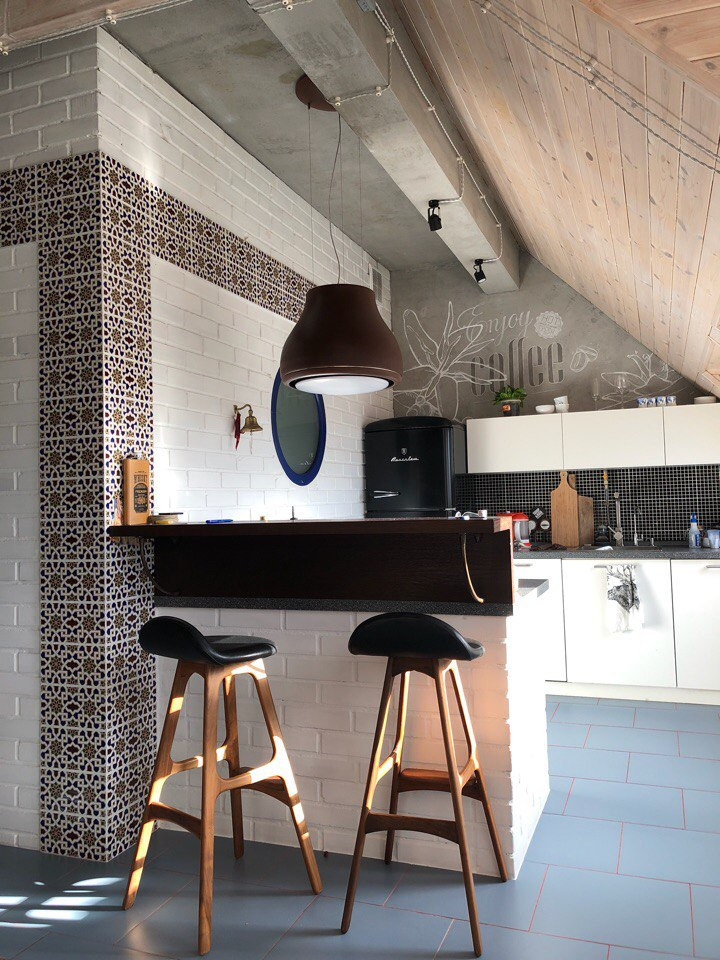 Интерьер в Средиземноморском настроении с элементами лофта