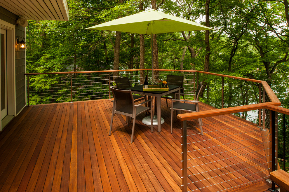 This is an example of a contemporary deck in DC Metro.