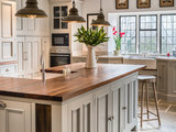 Farmhouse Kitchen by Hill Farm Furniture Ltd