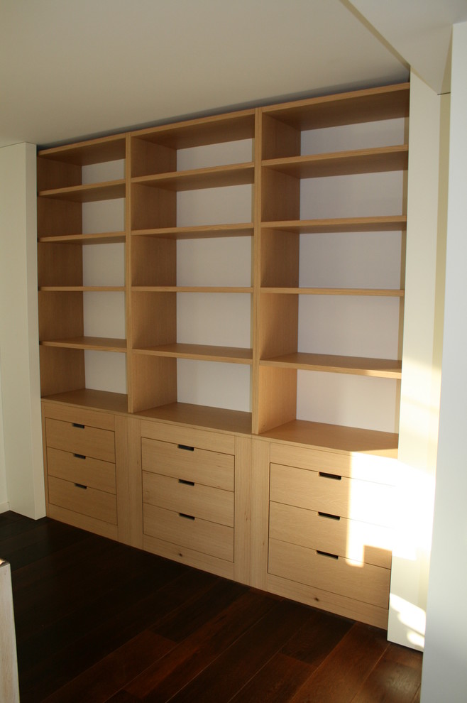 This is an example of a contemporary dining room in Brisbane.