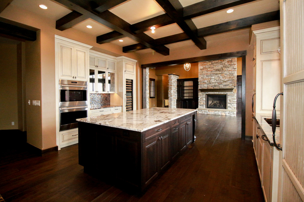 Mountain style kitchen photo in Seattle