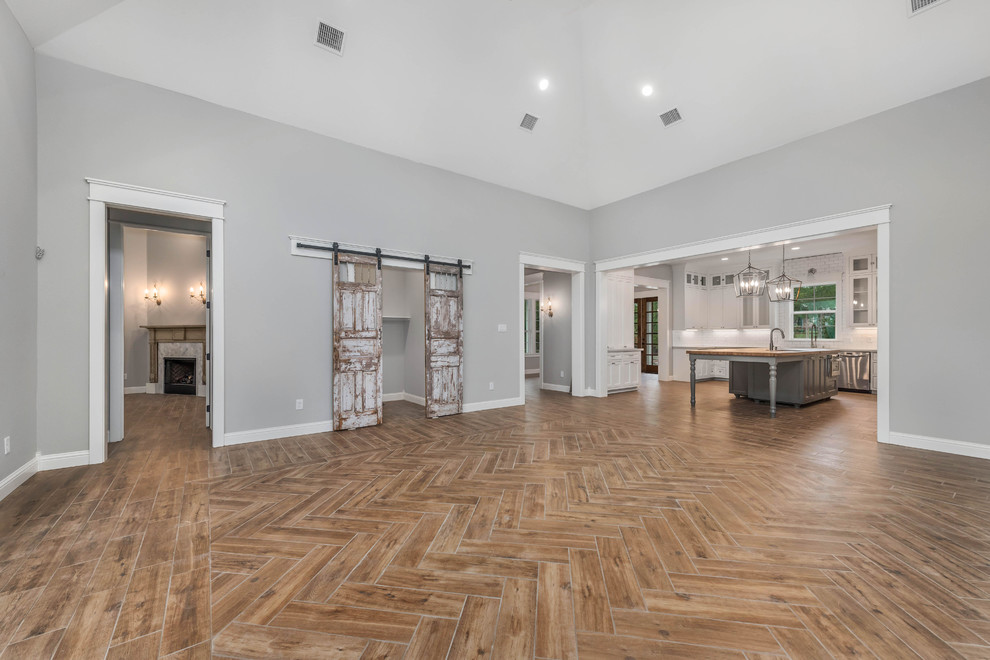 Indian Lakes Farmhouse