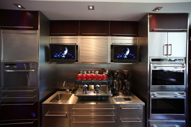 The Robb Report modern-kitchen