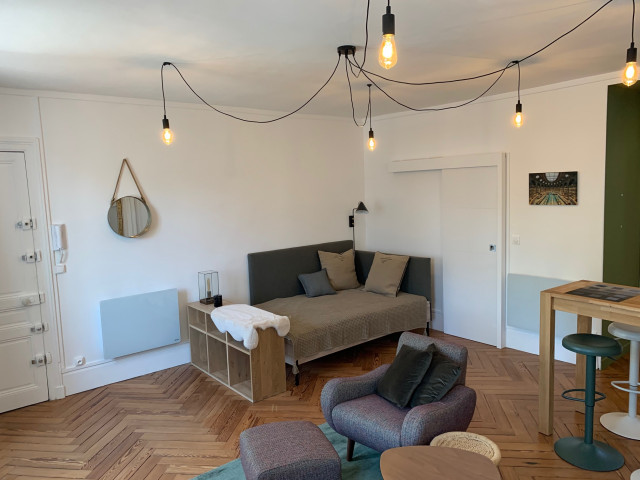 Studio 40 m&sup2; klassisch-modern-schlafzimmer