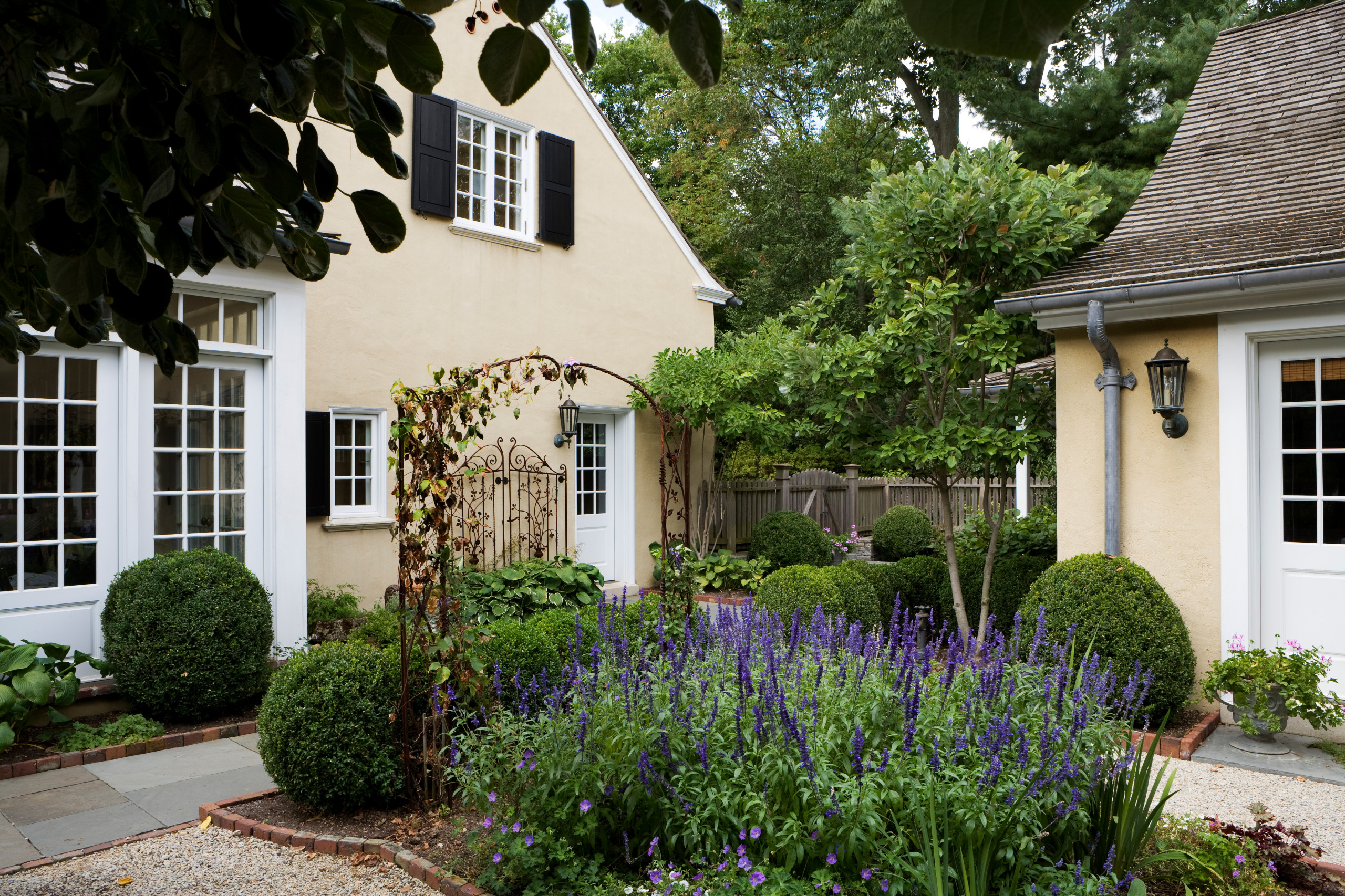 Carriage Houses & Garages in PA, MA, CT
