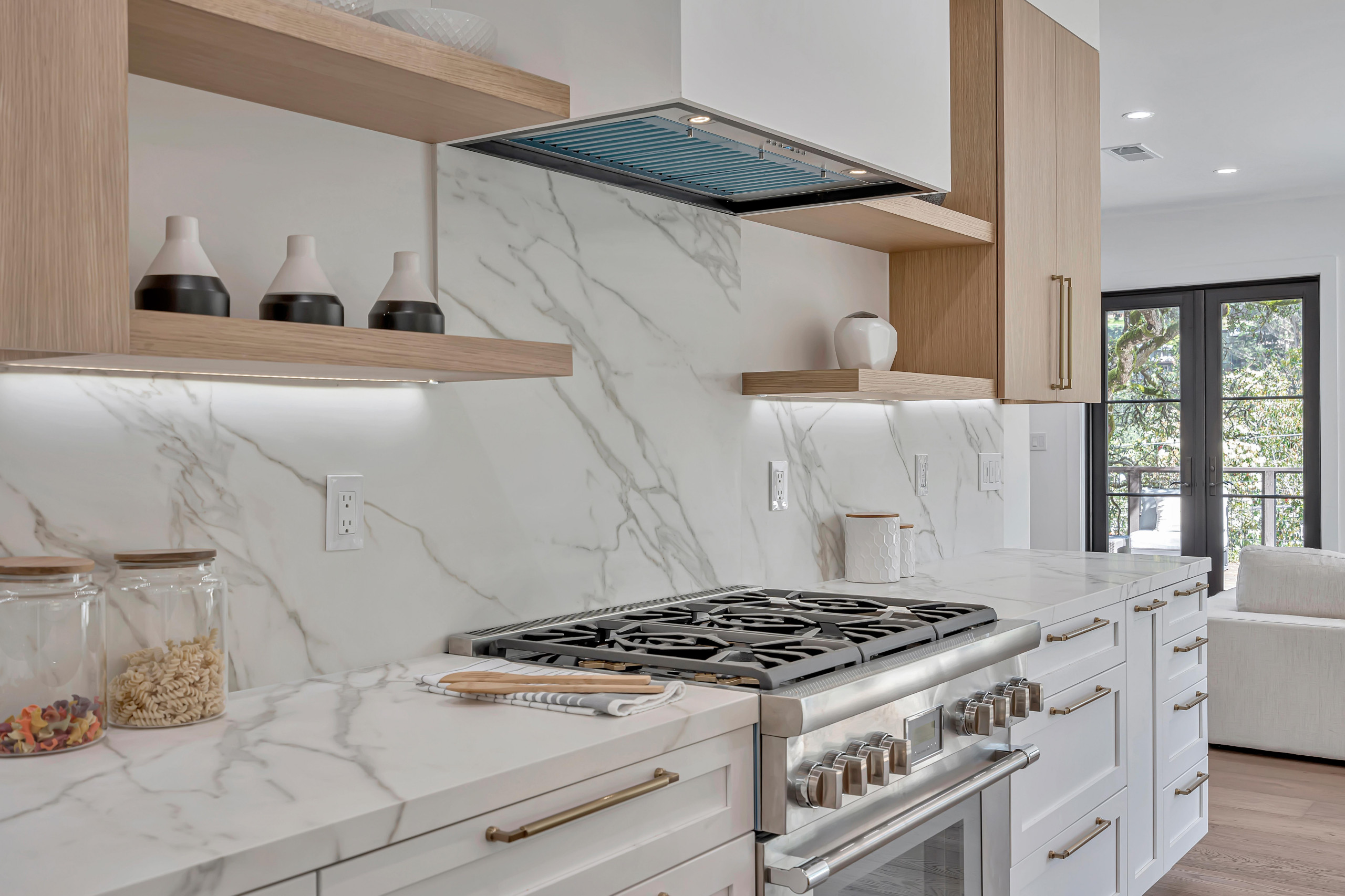 HOME STAGING