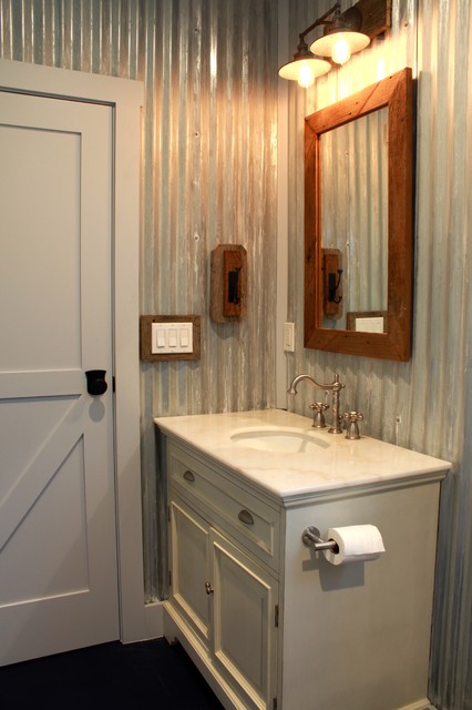 Ranch House bathroom