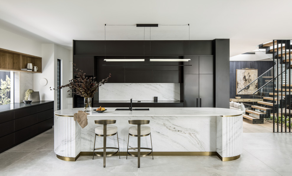 Large contemporary kitchen in Sydney.