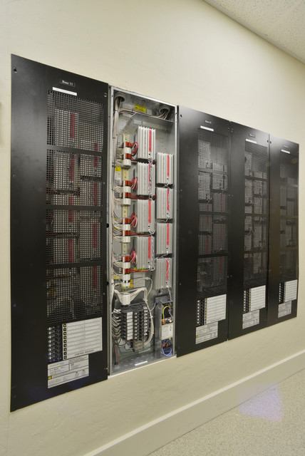 Building Relationships moderno-elettronica-domestica