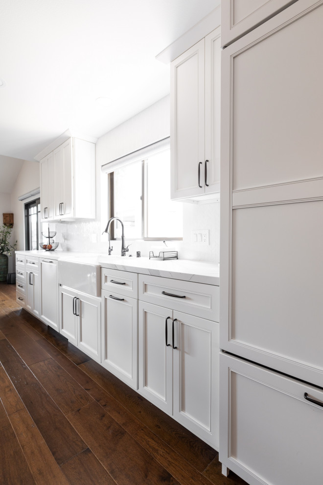 Transitional home design photo in Orange County