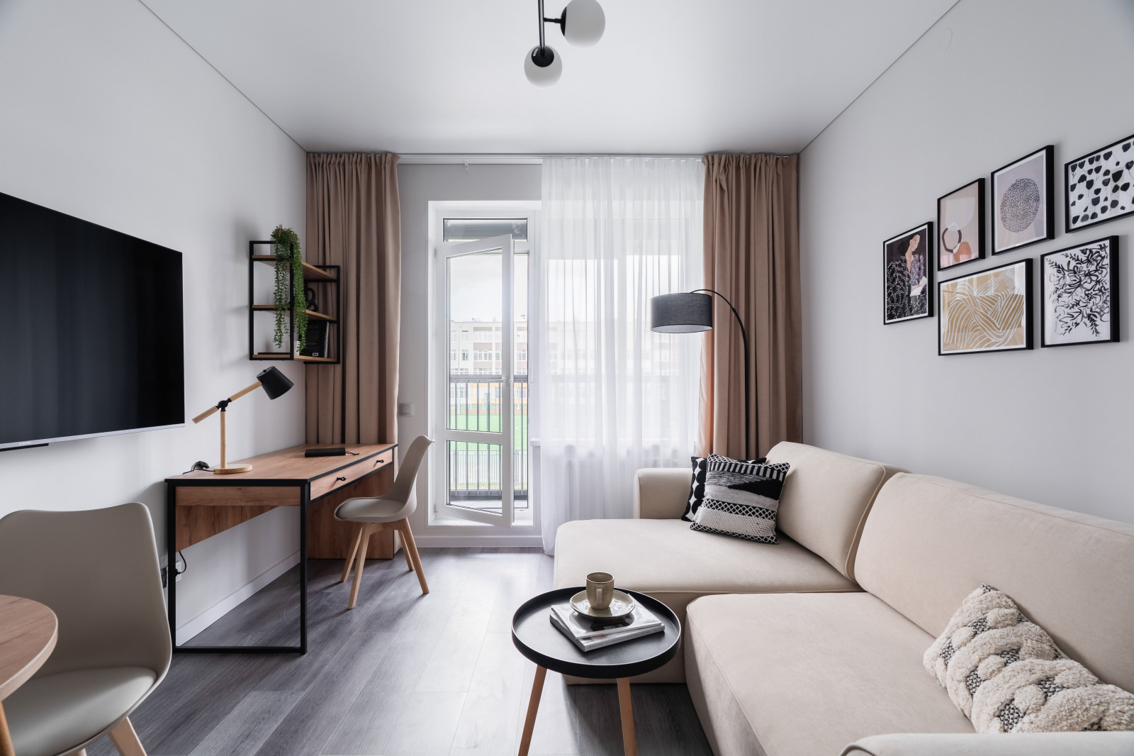 Парадный ансамбль, 2евро, 32м2