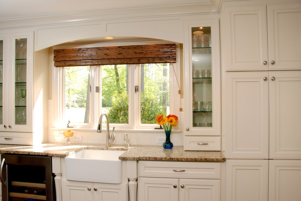 Williamsburg White flat panel kitchen