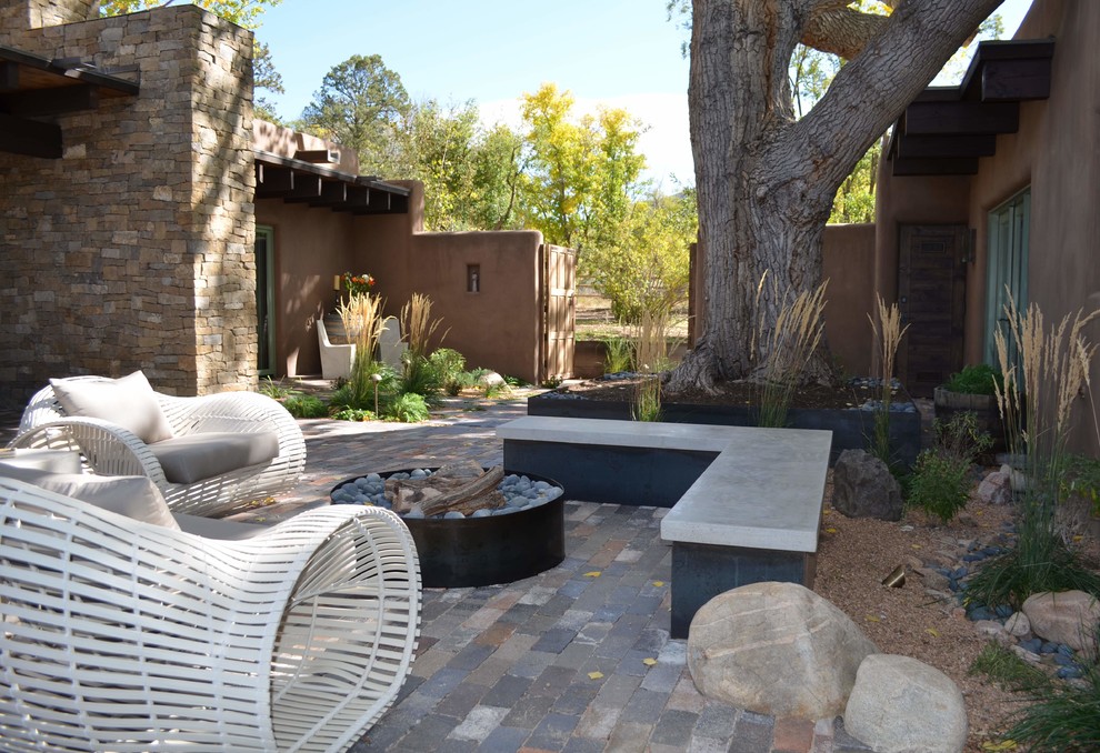 Healing Gardens Contemporary Patio Albuquerque by Serquis